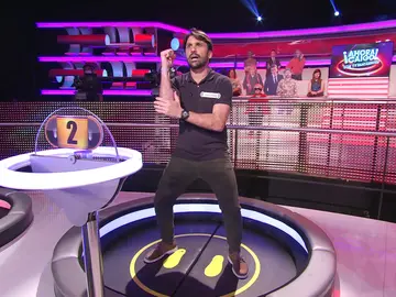 Antonio intimida con una nueva y divertida ‘haka’ tras el éxito de sus ‘papas aliñá’ en ‘¡Ahora caigo!’ Antonio intimida con una nueva y divertida ‘haka’ tras el éxito de sus ‘papas aliñá’ en ‘¡Ahora caigo!’