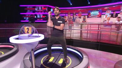 Antonio intimida con una nueva y divertida ‘haka’ tras el éxito de sus ‘papas aliñá’ en ‘¡Ahora caigo!’