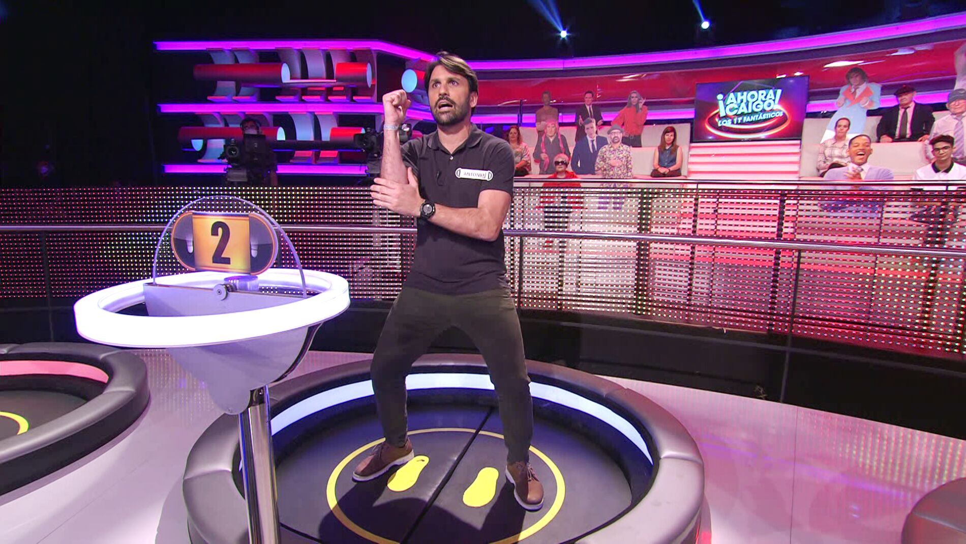 Antonio intimida con una nueva y divertida ‘haka’ tras el éxito de sus ‘papas aliñá’ en ‘¡Ahora caigo!’