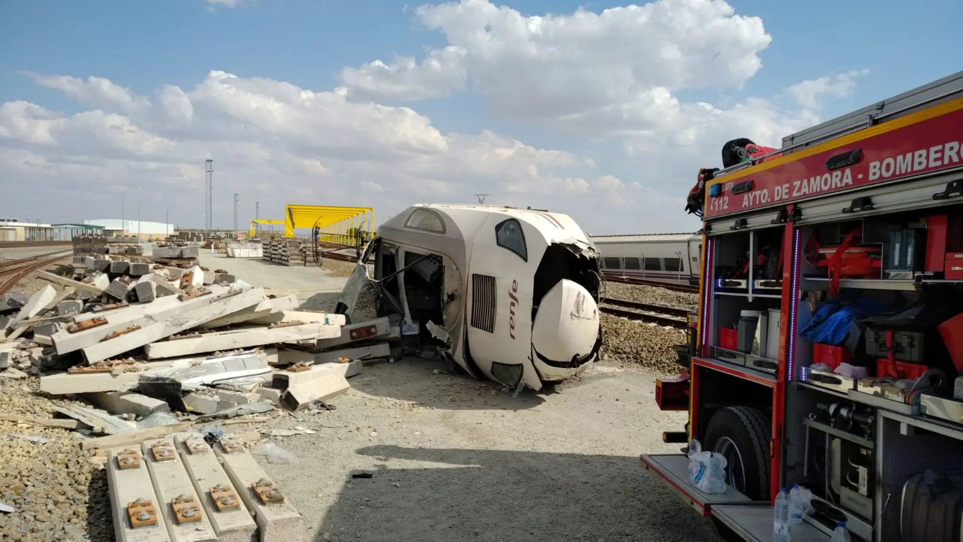 Accidente tren Alvia en Zamora Accidente tren Alvia en Zamora