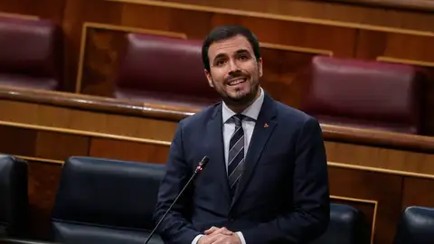 Alberto Garzón contento con Ciudadanos Apoya pacto de presupuestos