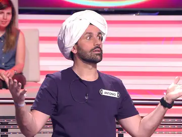 ¡Fascinante! El truco de magia con el que ‘Mahatma Tikka Masala’ sorprende en ‘¡Ahora caigo!’ ¡Fascinante! El truco de magia con el que ‘Mahatma Tikka Masala’ sorprende en ‘¡Ahora caigo!’