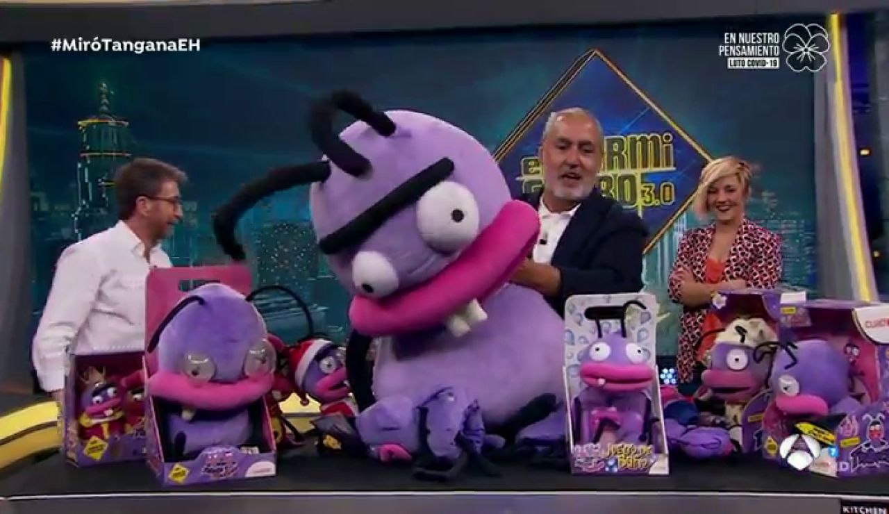 Jorge Salvador nos muestra los locos e increíbles productos de ‘merchandising’ de ‘El Hormiguero 3.0’ Jorge Salvador nos muestra los locos e increíbles productos de ‘merchandising’ de ‘El Hormiguero 3.0’