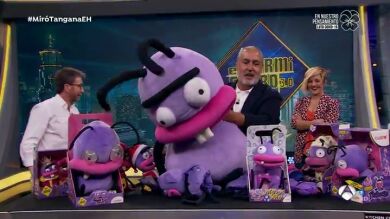 Jorge Salvador nos muestra los locos e increíbles productos de ‘merchandising’ de ‘El Hormiguero 3.0’