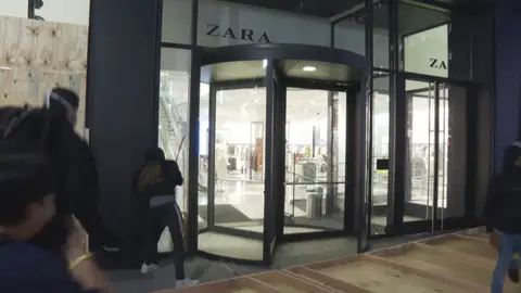 Saqueos en Zara en Nueva York Saqueos en Zara en Nueva York
