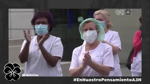 Homenaje a los sanitarios Homenaje a los sanitarios