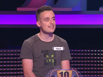 ¡Hilarante! Borja enseña a hablar en vasco a Arturo Valls en ‘¡Ahora caigo!’ ¡Hilarante! Borja enseña a hablar en vasco a Arturo Valls en ‘¡Ahora caigo!’