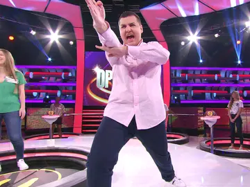 La desconcertante clase de kárate que deja flipado a Arturo Valls en ‘¡Ahora caigo!’ La desconcertante clase de kárate que deja flipado a Arturo Valls en ‘¡Ahora caigo!’