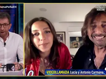 Antonio Carmona presenta a su hija Lucía Antonio Carmona presenta a su hija Lucía