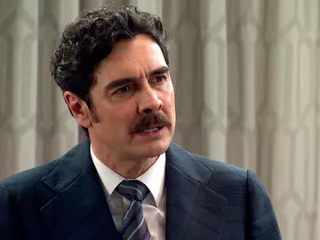 Armando ataca sin piedad a Lourdes tras plantarle cara Armando ataca sin piedad a Lourdes tras plantarle cara