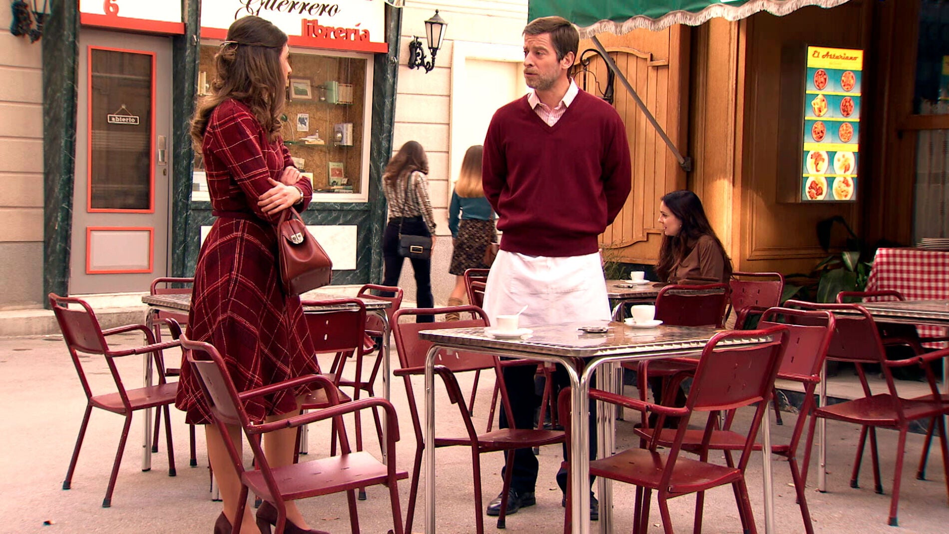 La incontrolable y torpe ilusi&oacute;n de Marcelino, hunde a Marina