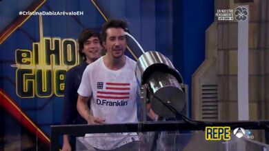 El desafío científico de Marron que ha dejado a todos calados: esquivar el chorro perfecto