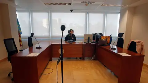 Juicio telemático en Elche. Juicio telemático en Elche.