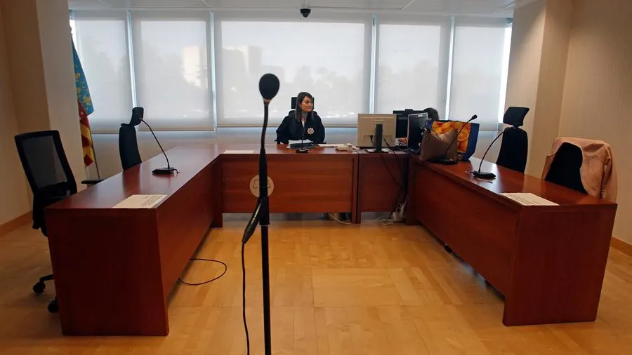 Juicio telemático en Elche. Juicio telemático en Elche.