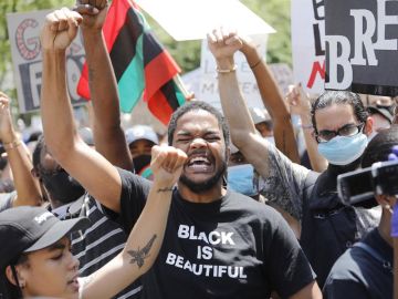 Concentración en Nueva York en protesta por la muerte de George Floyd.