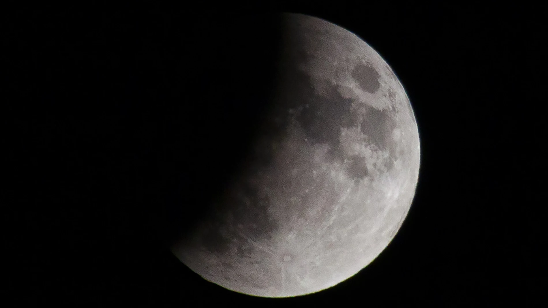 Imagen de archivo de un eclipse lunar Imagen de archivo de un eclipse lunar