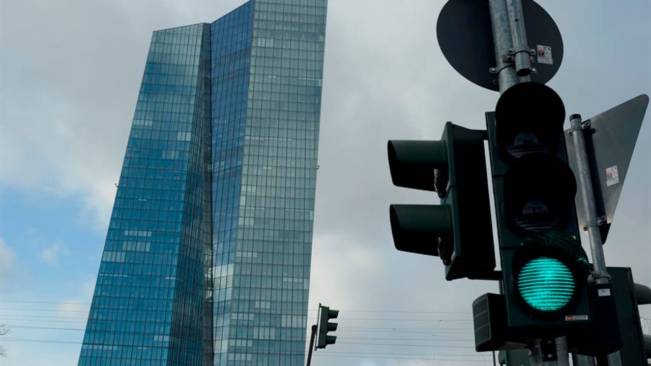 Die EZB schließt nicht aus, dass die Eurozone in eine Rezession rutscht und die Zinsen im September wieder steigen