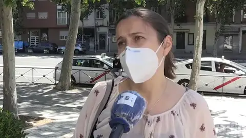 La portavoz de un sindicato médico sobre los contagios del Gregorio Marañón: "No es momento de reuniones y los sanitarios deben dar ejemplo" La portavoz de un sindicato médico sobre los contagios del Gregorio Marañón: "No es momento de reuniones y los sanitarios deben dar ejemplo"