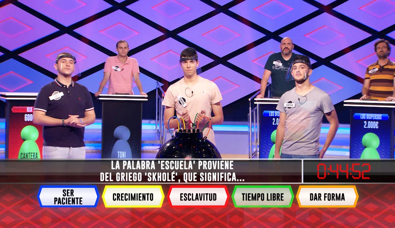La curiosa etimología de la palabra ‘escuela’ rompe los sueños del equipo ‘KLK’ La curiosa etimología de la palabra ‘escuela’ rompe los sueños del equipo ‘KLK’