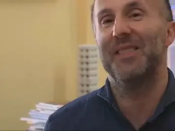 El alcalde de Ourense, Pérez Jácome, crea 'los guardianes del tiempo' para que los funcionarios cumplan con su trabajo El alcalde de Ourense, Pérez Jácome, crea 'los guardianes del tiempo' para que los funcionarios cumplan con su trabajo