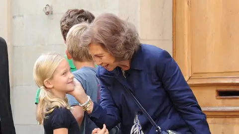 La reina Sofía y su nieta Irene Urdangarin La reina Sofía y su nieta Irene Urdangarin