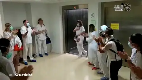 Recibimiento a una enfermera de la UCI de Igualada REEMPLAZO UCI