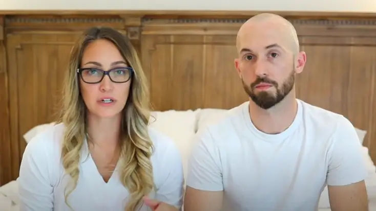 Frame del canal de Youtube Myka Stauffer