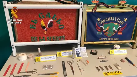 La Guardia Civil sorprende a 40 personas en un local dedicado a peleas de gallos clandestinas La Guardia Civil sorprende a 40 personas en un local dedicado a peleas de gallos clandestinas