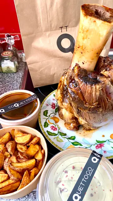 Coquettogo. Jarrete de ternera. Comida a domicilio de los Hermanos Sandoval. Coquettogo. Jarrete de ternera. Comida a domicilio de los Hermanos Sandoval.