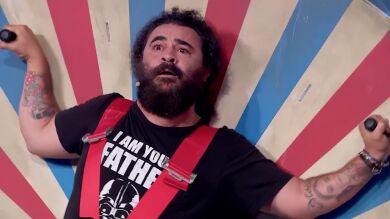 Un libro ‘calentorro’ y un invitado a punto de vomitar, esta noche a las 22:45 horas en el estreno de ‘Improvisando’