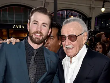Chris Evans y Stan Lee Chris Evans y Stan Lee
