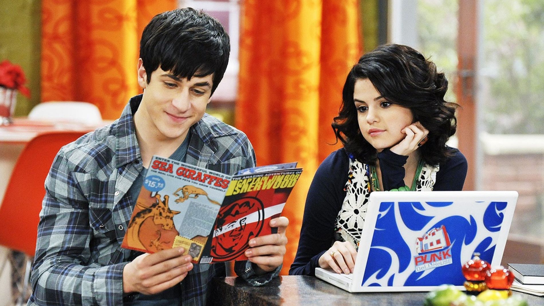 David Henrie y Selena Gomez en 'Los magos de Waverly Place'