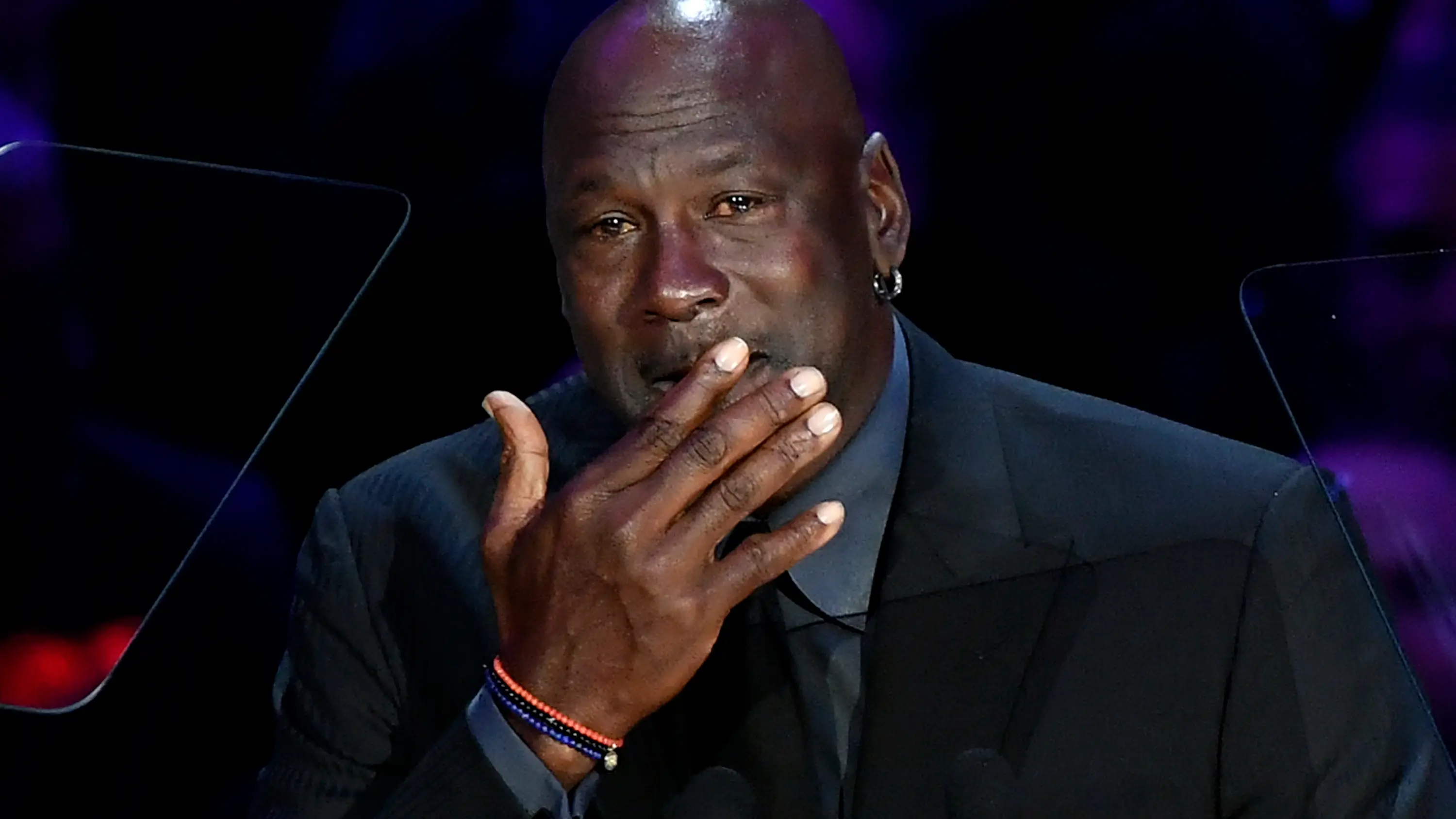 Michael Jordan explota contra el racismo tras la muerte de George Floyd Michael Jordan explota contra el racismo tras la muerte de George Floyd