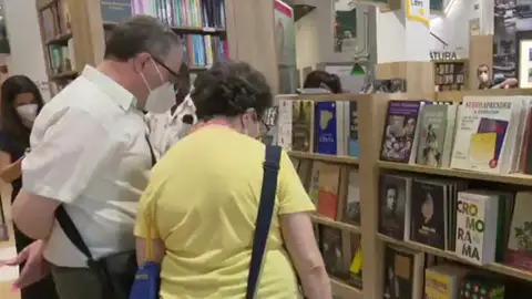 Librerías reabiertas en la crisis del coronavirus Librerías reabiertas en la crisis del coronavirus