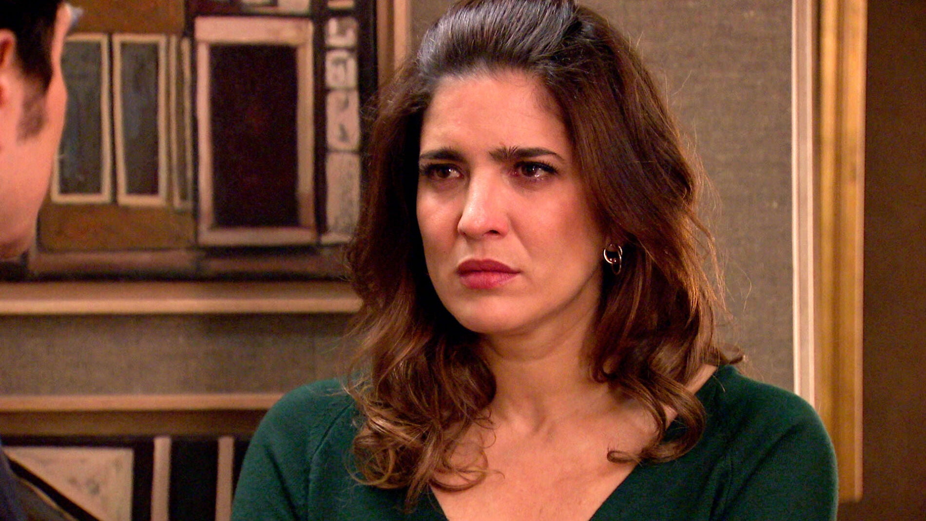 Irene rechaza y desprecia a Armando tras sus falsas palabras