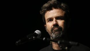 El cantante y l&iacute;der de la banda espa&ntilde;ola, Jarabe de Palo, Pau Don&eacute;s. 