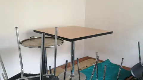 Denuncian a un hombre que utilizaba su vivienda como un bar durante el estado de alarma Denuncian a un hombre que utilizaba su vivienda como un bar durante el estado de alarma