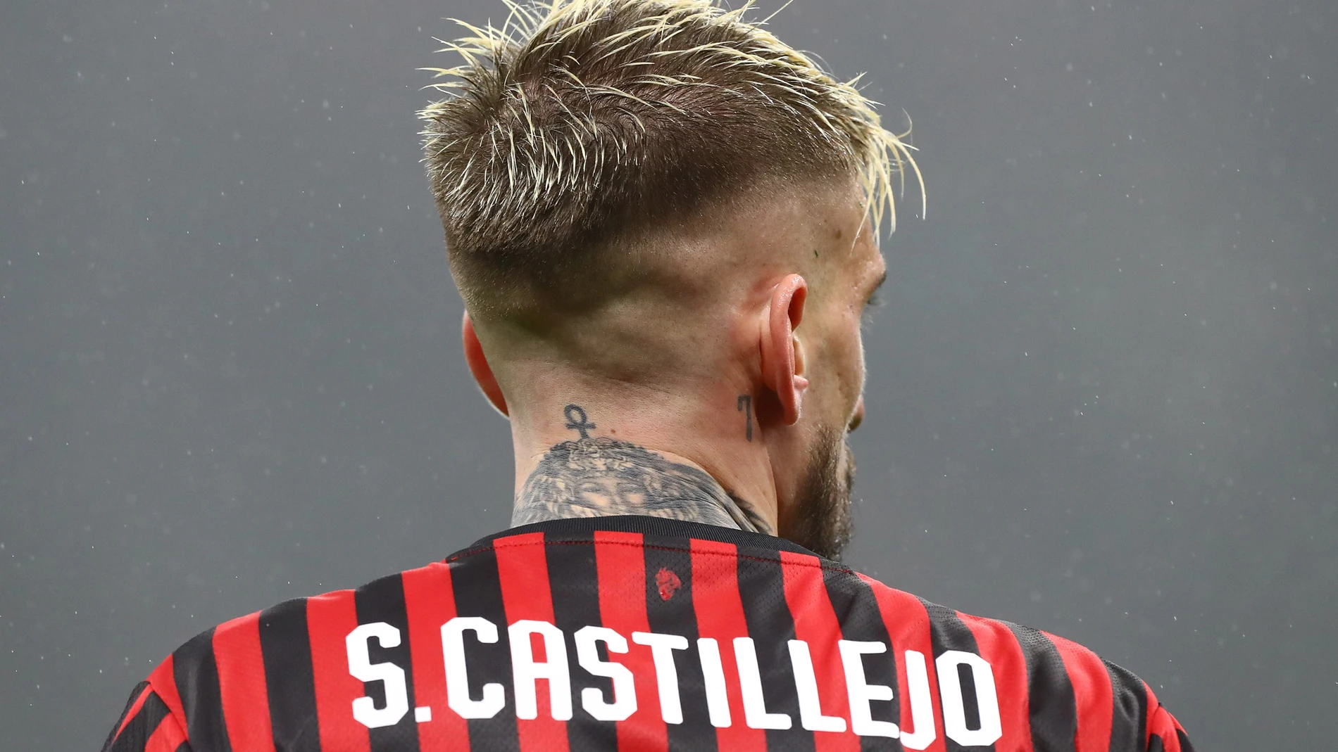 Samu Castillejo, durante un partido con el Milan Samu Castillejo, durante un partido con el Milan