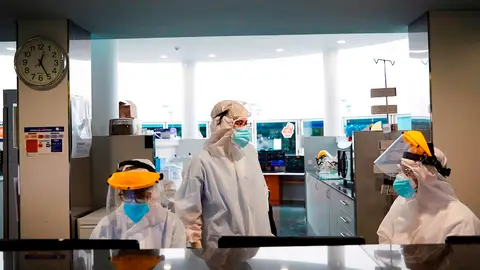 Profesionales sanitarios del Hospital del Mar de Barcelona Profesionales sanitarios del Hospital del Mar de Barcelona