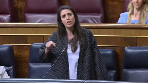 División y bronca el Congreso entre invitaciones a cafés y acusaciones de golpe de Estado División y bronca el Congreso entre invitaciones a cafés y acusaciones de golpe de Estado