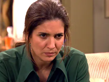El discurso político de Armando en televisión enfurece a Irene El discurso político de Armando en televisión enfurece a Irene