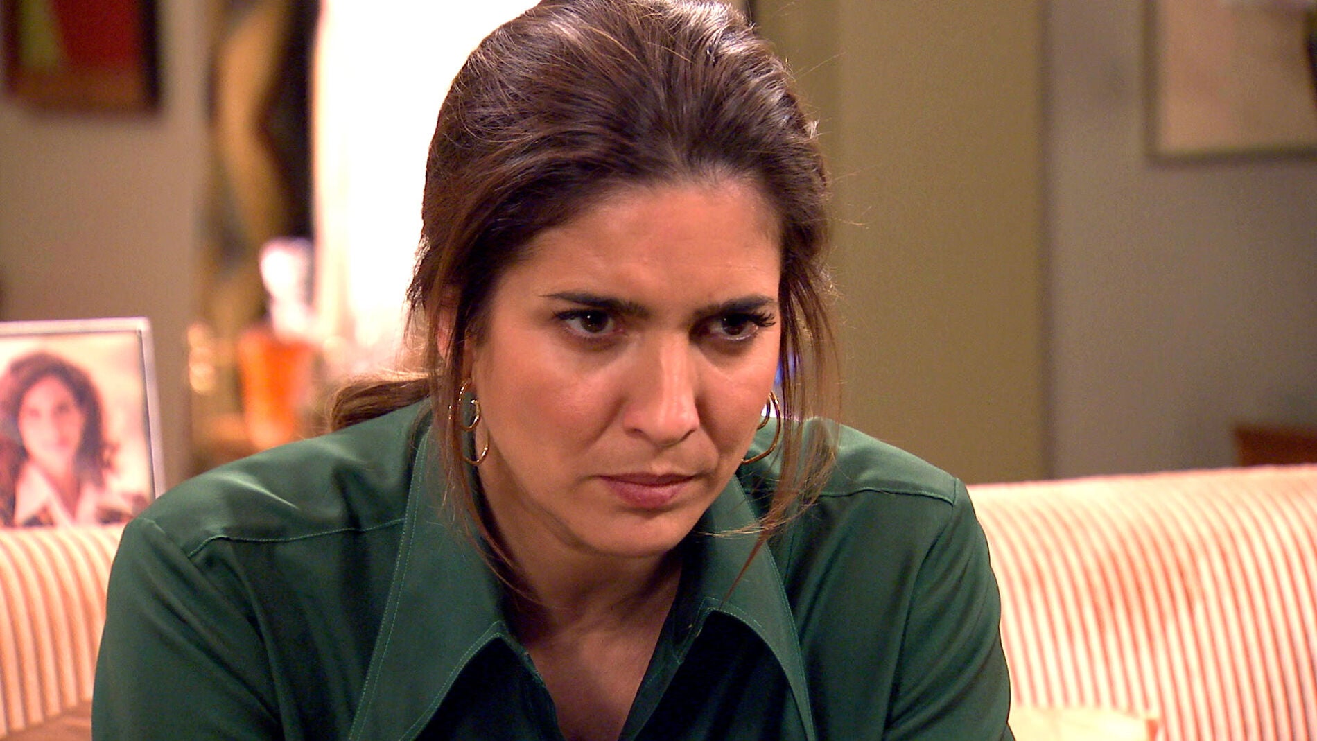 El discurso pol&iacute;tico de Armando en televisi&oacute;n enfurece a Irene