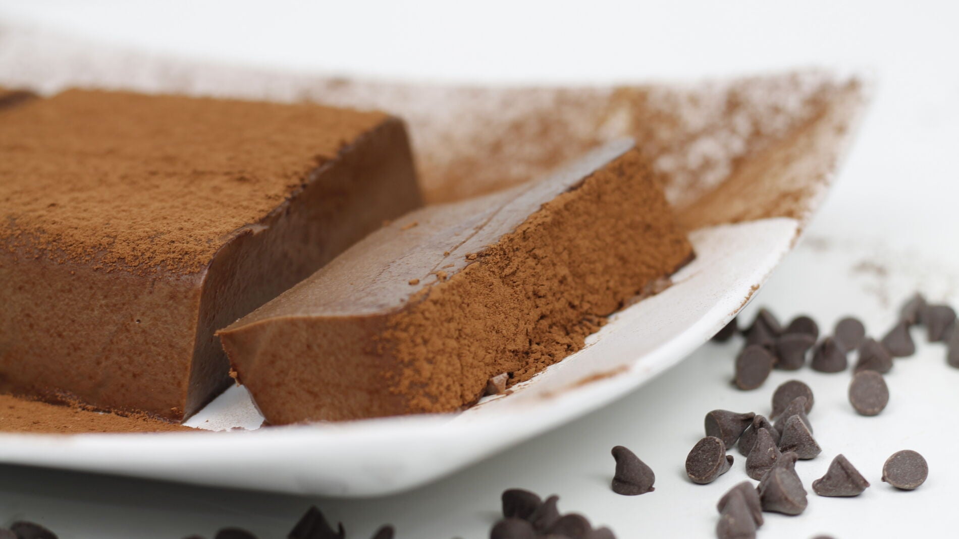 Chocolate mousse cake