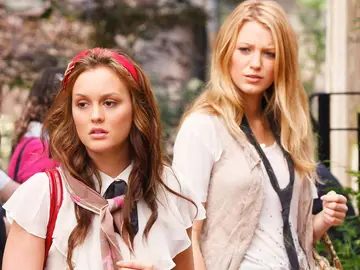 Leighton Meester y Blake Lively como Serena y Blaire en 'Gossip Girl' Leighton Meester y Blake Lively como Serena y Blaire en 'Gossip Girl'