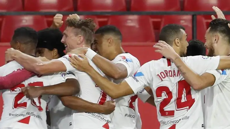  Cr&iacute;ticas a los futbolistas del Sevilla por la celebraci&oacute;n del segundo gol al Betis en la vuelta de la Liga