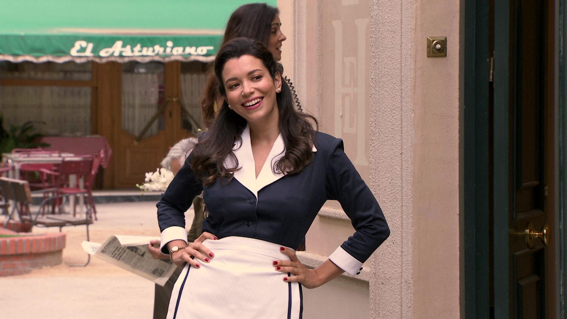 Amelia con uniforme, la debilidad de Luisita