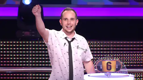 El Torres recupera de forma especial la canción original que inspira 'El euro que te anima' de '¡Ahora caigo!' El Torres recupera de forma especial la canción original que inspira 'El euro que te anima' de '¡Ahora caigo!'