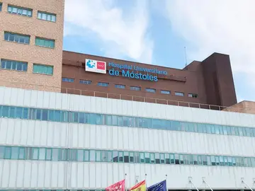 Fachada del Hospital Universitario de Móstoles Fachada del Hospital Universitario de Móstoles
