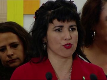 La líder de Adelante Andalucía, Teresa Rodríguez, quiere quitar las estatuas de Cristóbal Colón y de todos los esclavistas