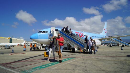 Llegada de turistas a Baleares a trav&eacute;s del plan piloto para reactivar el turismo internacional.